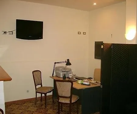 Antica 3*